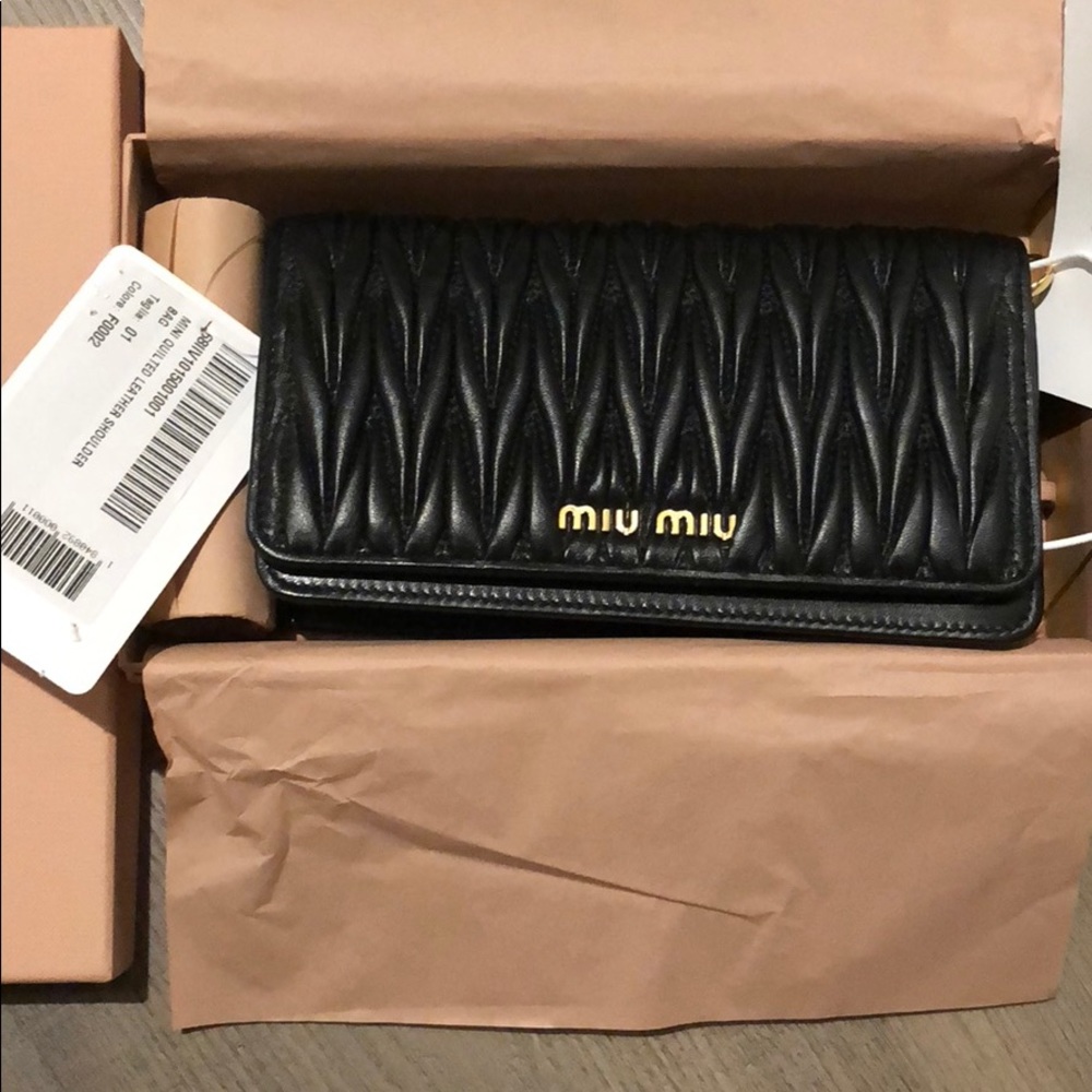 MIU MIU MINI QUILTED LEATHER SHOULDER BAG